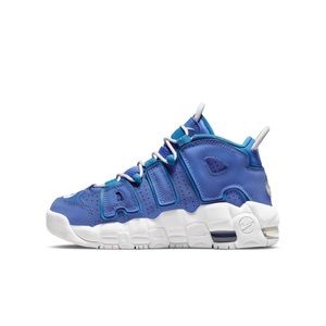 Nike Kids Sneakers in Blue and White